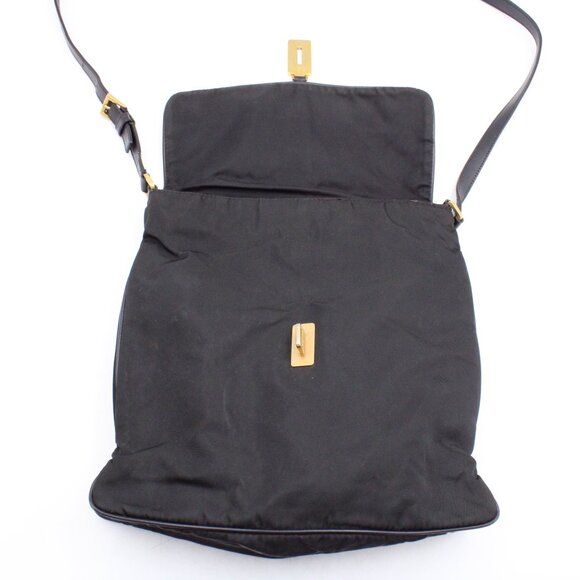 Pre-Owned Prada Nylon Tessuto Shoulder Messenger Bag in Black with Gold Hardware - Picture 6 of 15